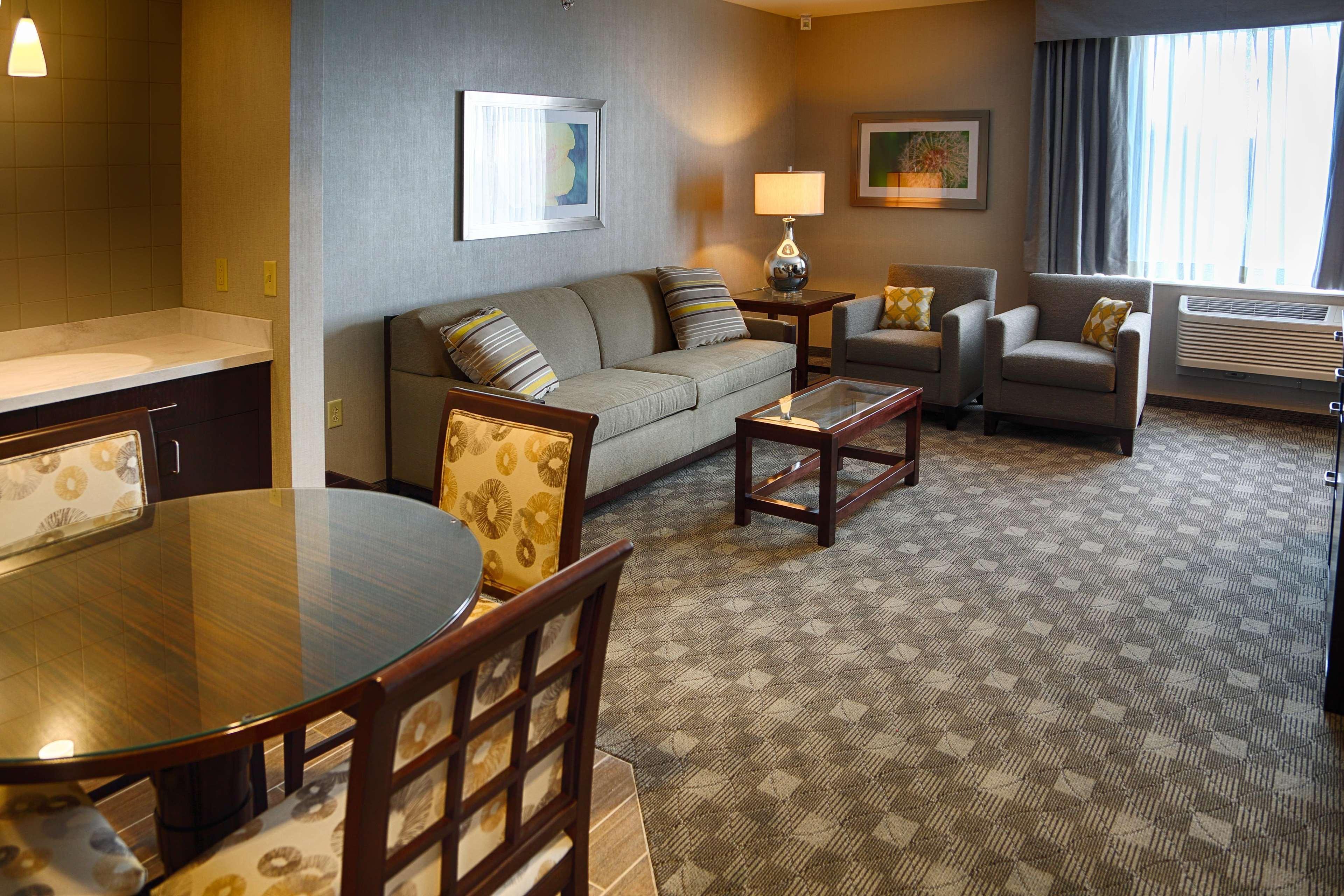 Doubletree By Hilton Lawrenceburg Hotel Екстериор снимка