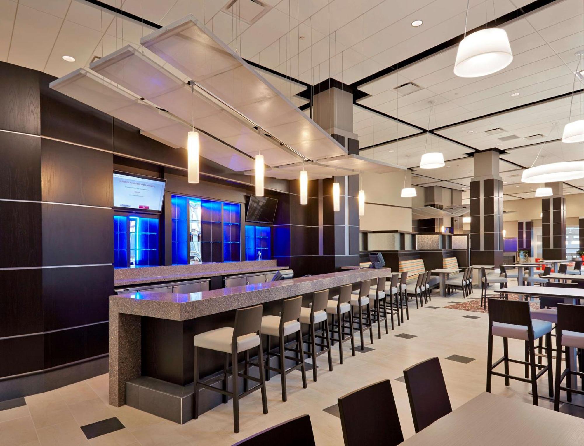 Doubletree By Hilton Lawrenceburg Hotel Екстериор снимка