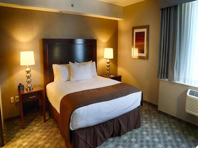 Doubletree By Hilton Lawrenceburg Hotel Екстериор снимка